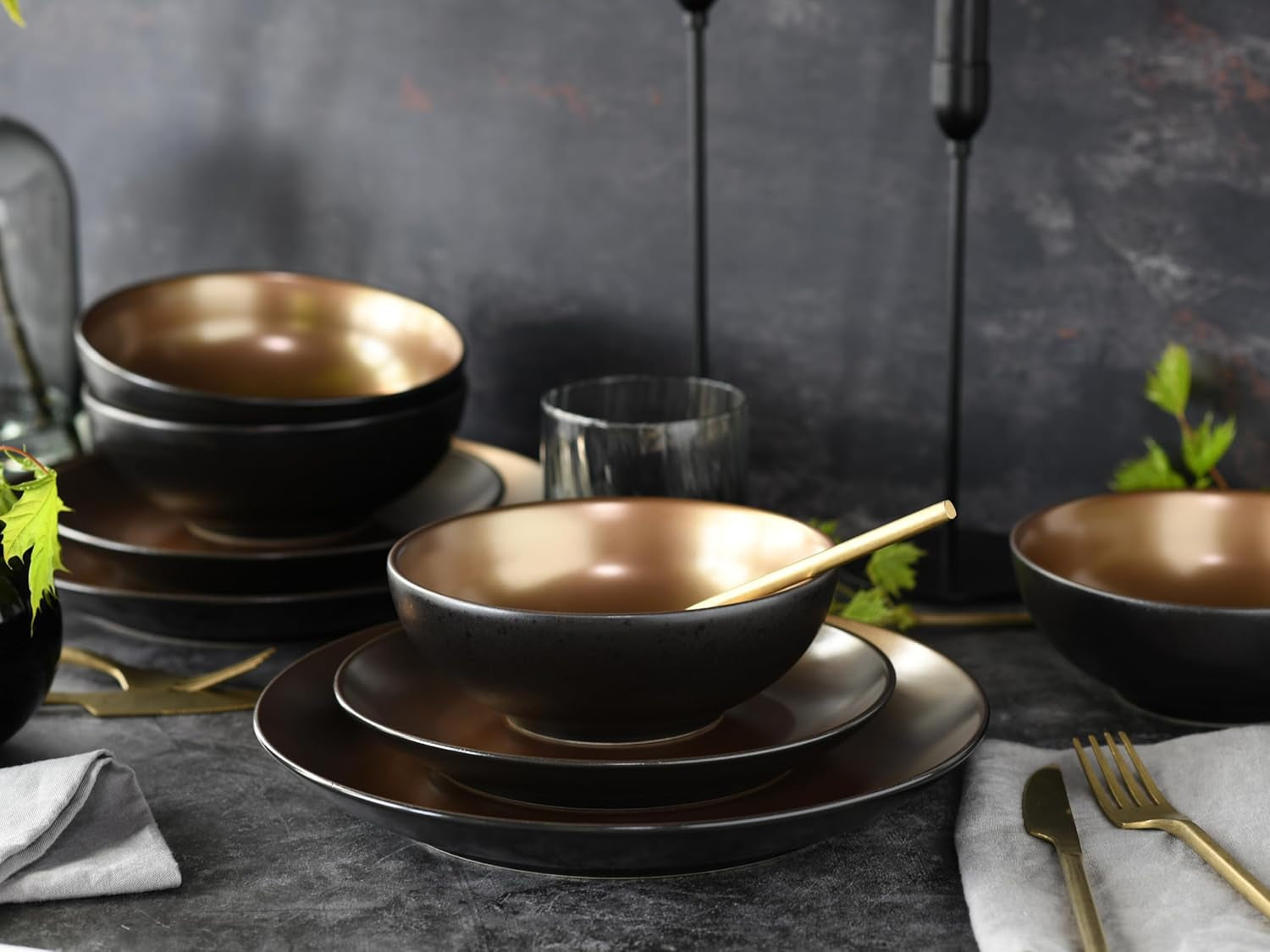 CreaTable, 23598, Série GLAMOUR - Or, Service de table 16 pièces, Service combiné en porcelaine, Passe au lave-vaisselle et au micro-ondes, Fabrication de qualité