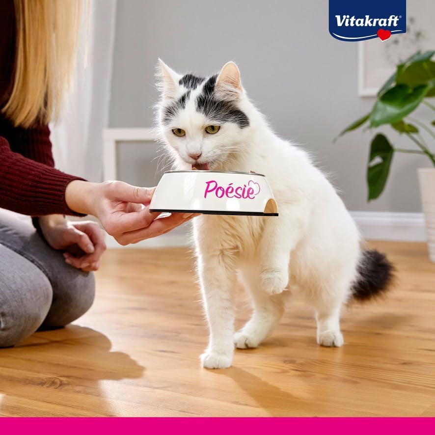 Vitakraft Poésie Classique, nourriture humide pour chat, nourriture pour chat en sauce, au poulet, à la dinde, au bœuf, au saumon, sans sucre ajouté et céréales (1 paquet de 12 x 85g)