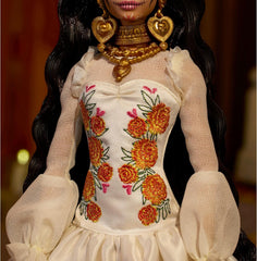 Barbie Signature Day of the Dead 2025 - Figurine de collection en robe crème avec volants, soucis et nœuds, couronne de fleurs dans les cheveux et peinture pour le visage Calavera, JBJ05