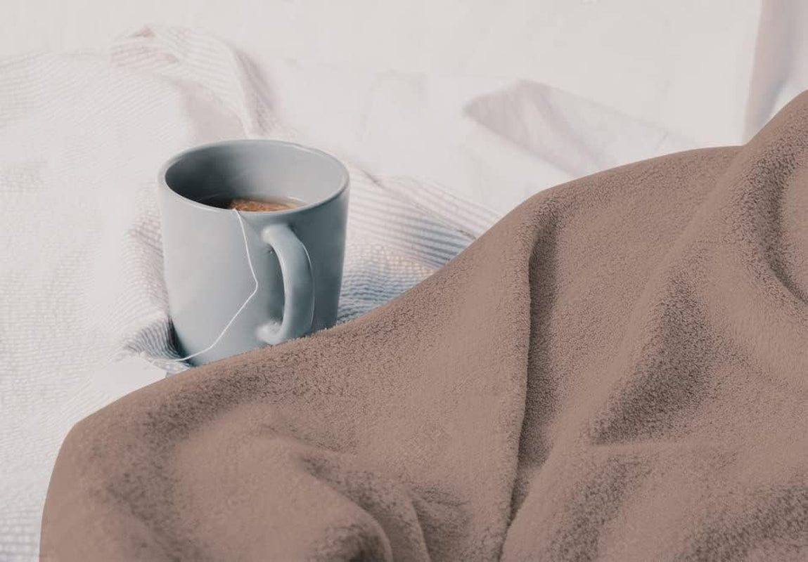 Couverture douce | Plaid | Toucher doux | 130 X 160 cm | Couettes et couettes en poudre Naty Shop