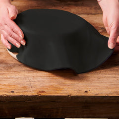 FunCakes Disque Fondant Roulé Raven Black : Délicieux Goût Vanille, 430g & Rouleau Fondant Disque Roulé Rouge Feu : Délicieux Goût Vanille, Déjà Roulé, Facile à Utiliser, 430g Naty Shop Pâte à Sucre