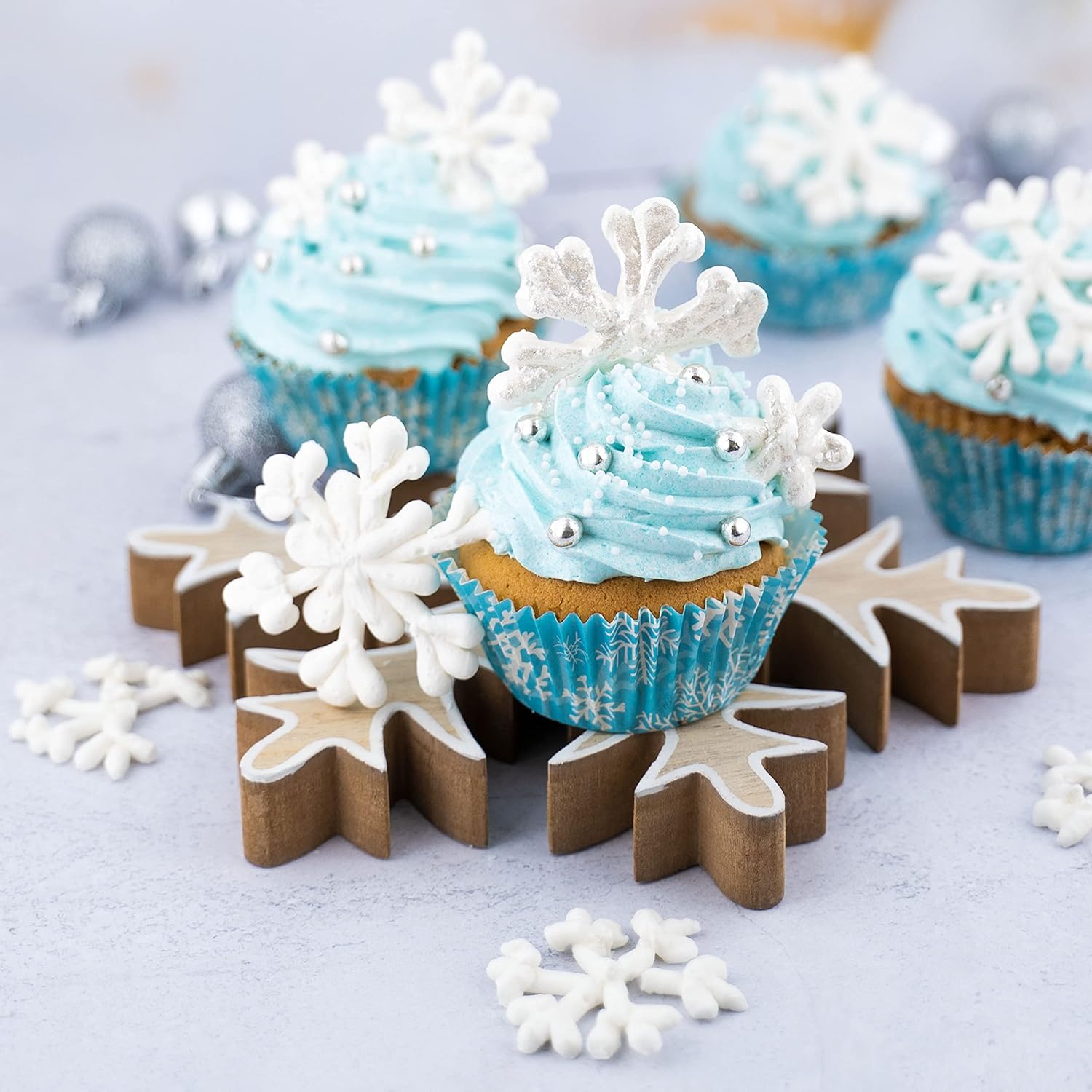 Seau à glaçage Günthart BackDecor Royal avec 300 g de poudre pour décorer des pâtisseries ou comme revêtement, 1 paquet (300 g) de pâte à sucre Naty Shop