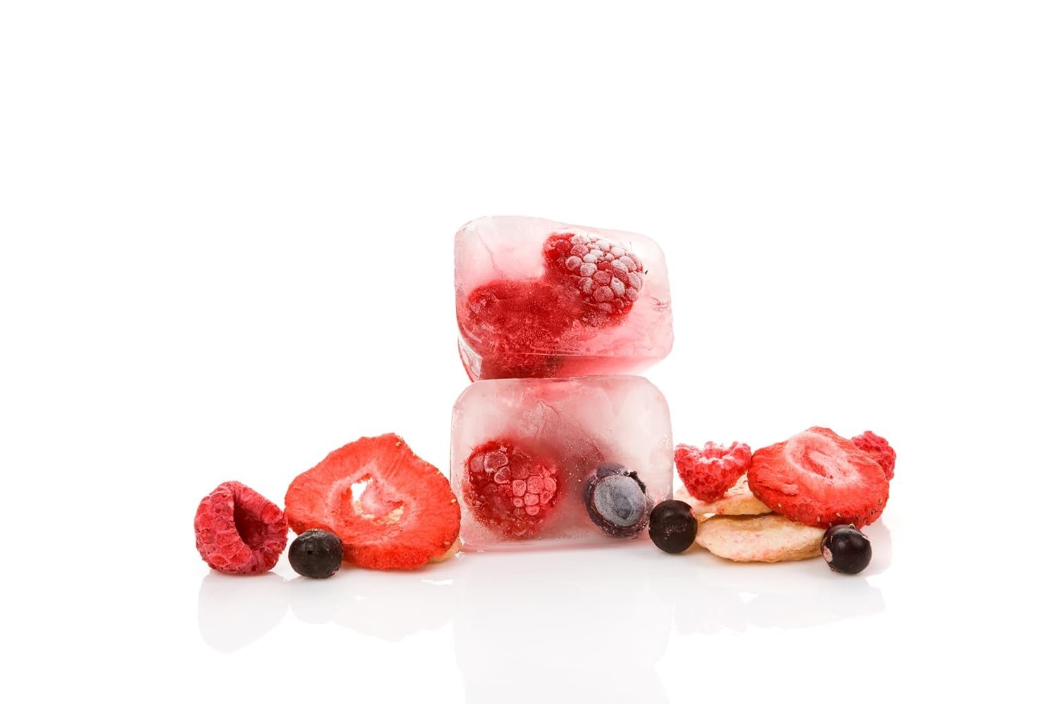 Mynatura Amestec colorat de fructe de pădure liofilizate I Amestec de fructe I Zmeură I Coacăze negre I Căpșuni I Gustare de fructe I Vegan I 350g Produse deshidratate Naty Shop