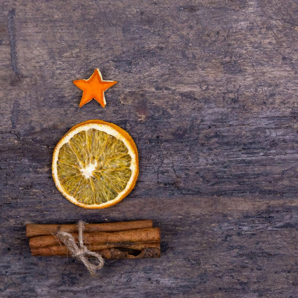 QISU | Felii de portocale uscate în vid 200 g (calitate liofilizată) | Pentru produse de patiserie, cocktailuri, ceai, vin fiert, decorațiuni | 100% portocale, fără zahăr adăugat Produse deshidratate Naty Shop