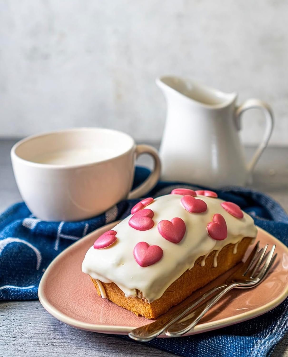 RUF Cake Glaze Bourbon Vanilla, 100g într-o pungă, rezistent la microunde, pentru glazurarea și decorarea biscuiților, brioșelor și prăjiturilor, fără gluten Pasta de zahar Naty Shop