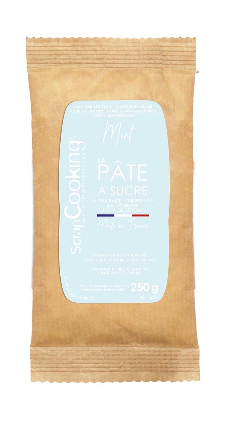 ScrapCooking - Pâte à Sucre Vert Sauge 250g - Colorant d'Origine Naturelle - Sans Gluten, Sans Huile de Palme - Pour Gâteaux, Pâtisseries Anniversaire - Vert Pastel - Fabrikie en France - 7621 Pâte à sucre Naty Shop Bleu pastel