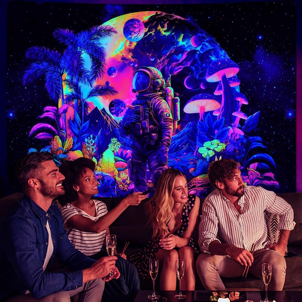 Tapisserie alishomtll lumière noire astronaute champignon fluorescent botanique Maison - Accessoires et Décorations Naty Shop