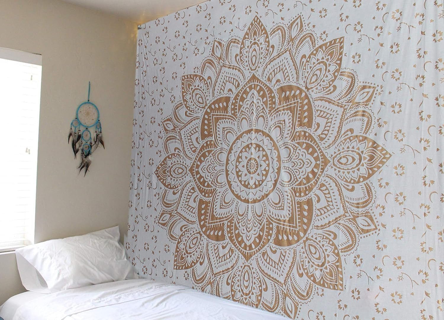 Tapisserie mandala métallisé doré jeté de plage indien en coton Casa - Accessoires et Décorations Naty Shop