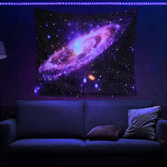 Tapisserie galaxie fluorescente ciel étoilé lumière noire Accueil - Accessoires et Décorations Naty Shop