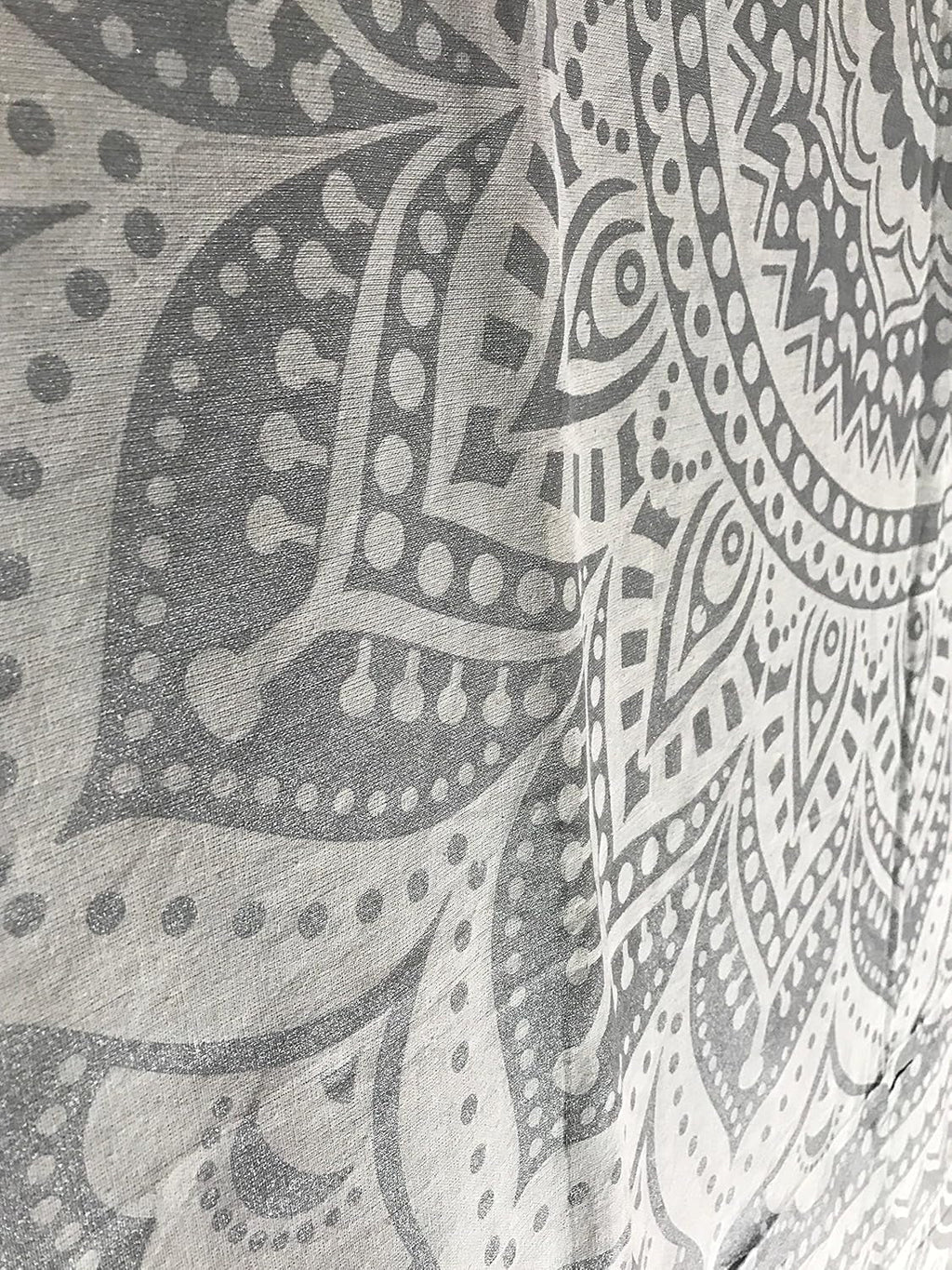 Tapiserie indiana mandala alb argintiu camera estetic panza Casa - Accesorii si Decoratiuni Naty Shop