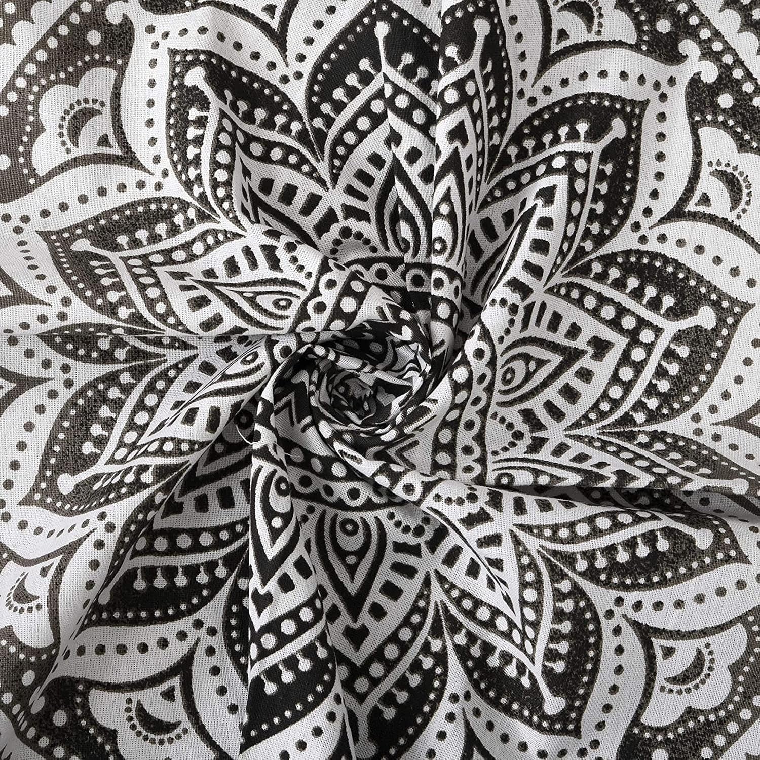 Tapiserie tapiterie mandala grey black wall cloth Casa - Accesorii si Decoratiuni Naty Shop