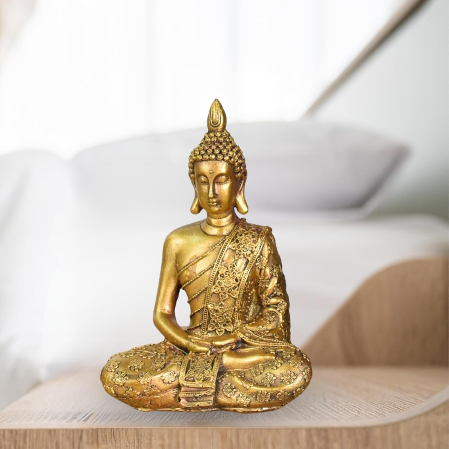 Zen'Light - Statuette tête de Bouddha Sanci - Décoration pour le zen, la méditation et le feng shui - Cadeau pour une ambiance relaxante et spirituelle - Statue de Bouddha - Hauteur : 18 cm - Couleur : or Statuettes et sculptures Naty Shop